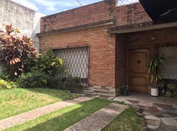Casa · 200m² · 4 Ambientes · 2 Cocheras · Casa en Lote Propio Cochera Fondo Libre Ramos Mejía