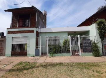 Casa · 130m² · 4 Ambientes · Casa con Departamento en Venta en Ituzaingo Norte