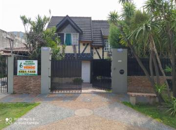 FRENTE · Venta Casa 4 Amb en Villa Luzuriaga Nuevo Valor Particular Diseño