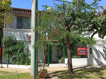 Casa · 150m² · 6 Ambientes · 1 Cochera · Casa en Venta Lote Propio Muy Buena Zona Boulogne