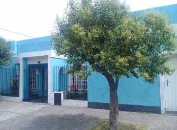 Casa de 4 ambientes, La Matanza · Casa 4 Ambientes con Cochera y Patio.