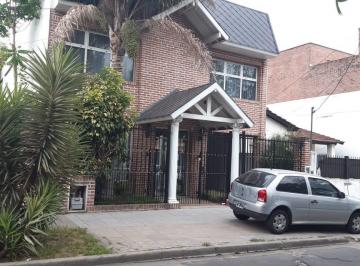 Edificio de 11 ambientes, San Isidro · Edificio Todo Destino - m Av Marquez y Ruta Panamericana