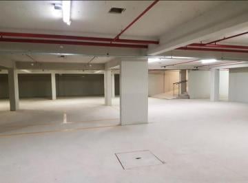 Garage · 2300m² · 75 Ambientes · Cochera - Flores