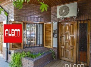 Casa · 236m² · 6 Ambientes · 1 Cochera · Casa - Temperley