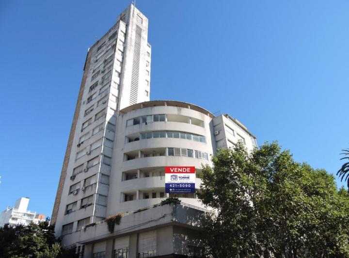 Departamento · 160m² · 6 Ambientes · 1 Cochera