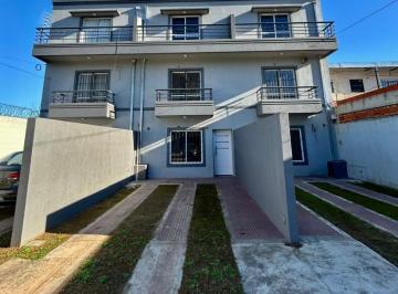 Casa de 4 ambientes, Moreno · Triplex en Venta en Paso del Rey Norte