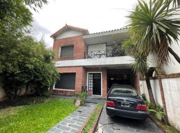 Casa · 210m² · 4 Ambientes · 3 Cocheras · Casas - Chalet - Ciudadela Norte, Gran Bs. As. Oeste