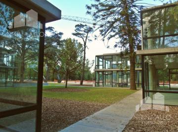 Oficina comercial · 222m² · 1 Ambiente · 1 Cochera · Oficina - Barrio Parque Leloir