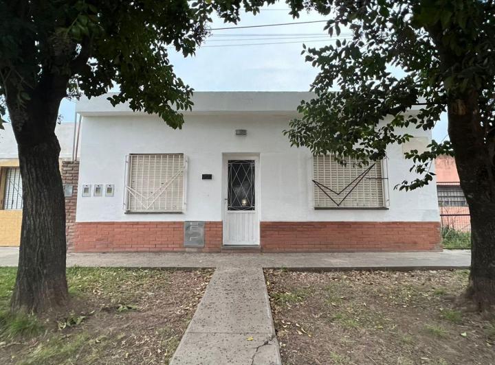 Casa · 80m² · 5 Ambientes