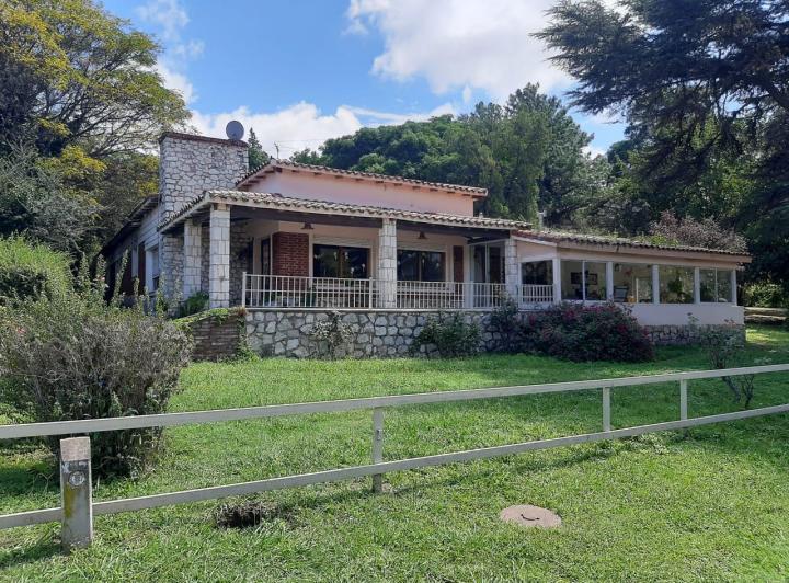 Departamento · 700m² · 11 Ambientes · 1 Cochera