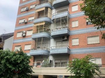 Departamento · 62m² · 3 Ambientes · Excelente Piso Al Frente Super Luminoso