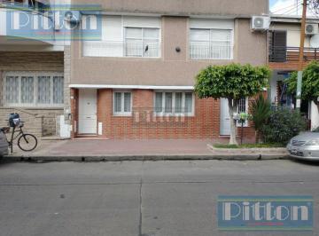 Casa · 6 Ambientes · Casa - Banfield Este