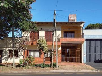 ARQ-ARQ-196_2 · Casa en Alquiler, con 4 Dorm., Ideal Consultorios U Of