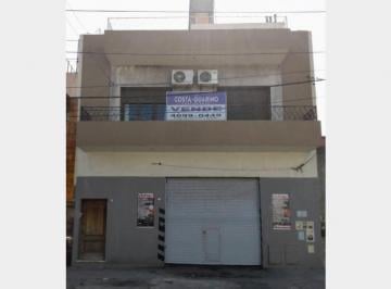 Casa · 250m² · 5 Ambientes · Venta en Block de 3 Unidades de 4 y 2 Ambientes Más Local en Planta Baja