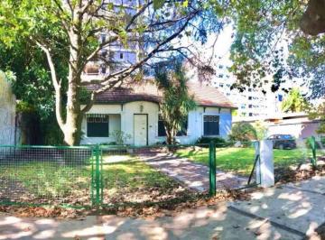Casa de 5 ambientes, Ituzaingó · Chalet en Venta en Ituzaingó Norte