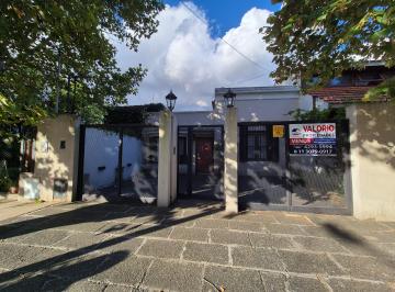 Casa de 4 ambientes, Almirante Brown · Casa de Corte Antiguo Completamente Reciclada, Excelente Ubicacion.