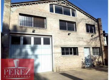 Local comercial · 250m² · 3 Ambientes · 2 Cocheras · Deposito en Venta