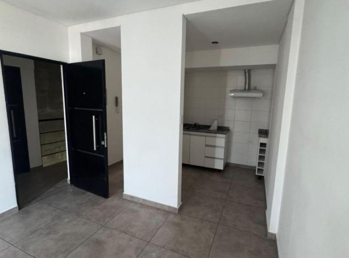 Departamento · 45m² · 2 Ambientes · 10 Cocheras