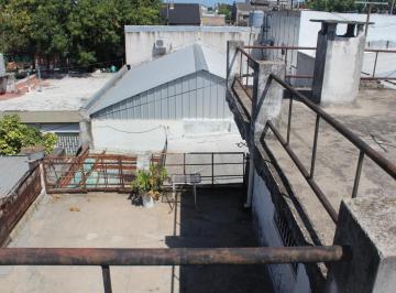 Casa · 303m² · 10 Ambientes · 1 Cochera · Oportunidad Zona Sur Sobre Av Arijon Cerca Oroño