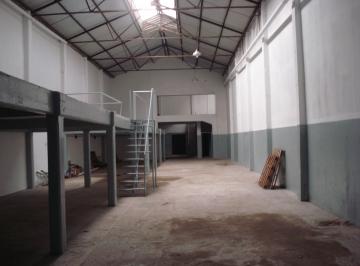 Bodega-Galpón , General San Martín · Importante Galpon 700 m² a m. Avda 1º de Mayo