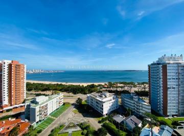 Foto1 · Apartamento de 4 Dorm. en Venta en Sea Forest Tower, Punta del Este.