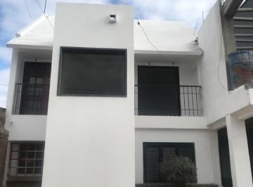 Casa de 4 ambientes, Río Segundo · !apto Credito! - Oportunidad - Duplex de Tres Dorm. Zona Centro Rio Segundo