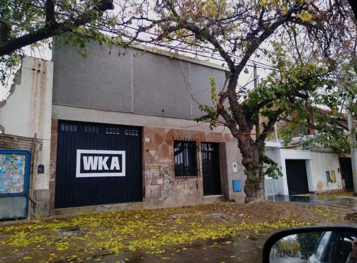 Bodega-Galpón · 400m² · 4 Ambientes · 3 Cocheras
