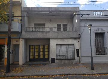 Casa · 184m² · 4 Ambientes · 1 Cochera · Venta - Mendoza 5324 - Casa 3 Dorm. - Barrio Azcuenaga