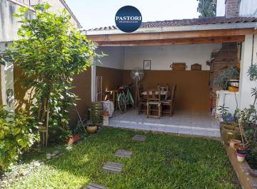 PAS-PAS-2485_2 · Venta de PH 4 Amb con Jardín Quincho y Parrilla!