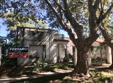 Casa de 3 ambientes, Almirante Brown · Casona en Venta