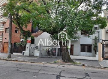 PH de 3 ambientes, Morón · Caseros 100 Haedo - Impecable Casa en PH a m de La Estación.