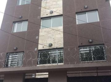 Departamento de 2 ambientes, Lanús · Departamento 2 Amb 4to Piso