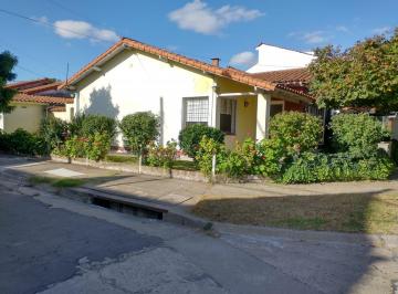 Casa · 120m² · 3 Ambientes · 1 Cochera · Venta Ciudad Jardin Chalet Lote 200 Tres Ambientes Tomo Menor Valor F: 8579