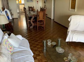 Departamento · 91m² · 4 Ambientes · 1 Cochera · Departamento - Lomas de Zamora Oeste