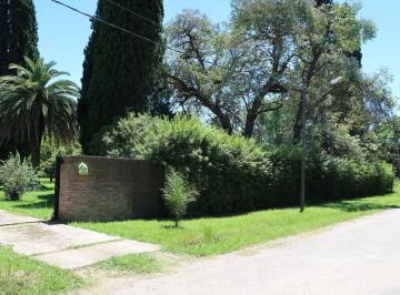 Casa de 5 ambientes, Pilar · Casa de Época en Lote Único de 10.000 m².