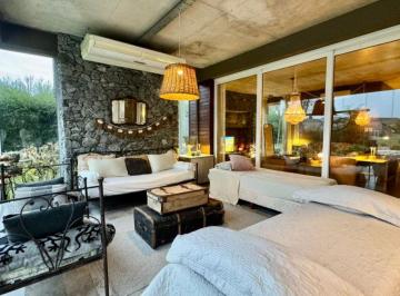 Casa de 6 ambientes, Esteban Echeverría · Casa 6 Ambientes en Venta en Saint Thomas Este, Esteban Echeverria