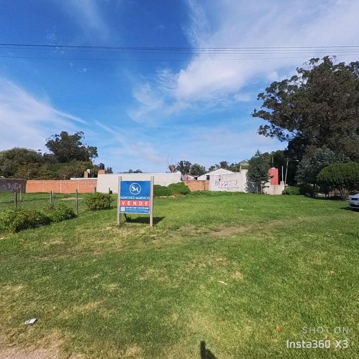 Venta Hermosa Esquina de 401,77 m2 en vereda de sol