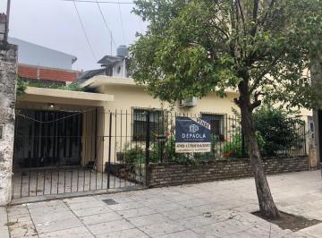 Casa · 140m² · 5 Ambientes · 4 Cocheras · Venta Casa Multifamiliar 3 Unidades Cochera Patio - Vicente Lopez - Villa Martelli