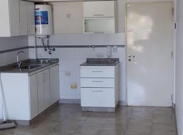 Departamento de 2 ambientes, La Matanza · Departamento 2 Amb en Av Don Bosco con Cochera