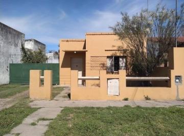 Bodega-Galpón · 150m² · 1 Ambiente · 1 Cochera · Galpón - San Cayetano (Lujan)