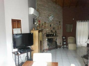 Casa · 180m² · 5 Ambientes · 2 Cocheras · Casa a La Venta 4 Ambientes Monte Grande