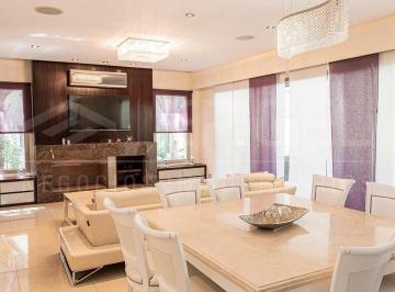 Casa · 440m² · 6 Ambientes · 2 Cocheras · Excelente Propiedad Premium en St Thomas! Canning