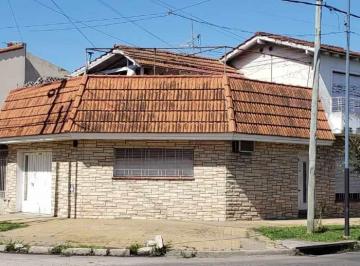 Casa · 110m² · 3 Ambientes · 1 Cochera · Casa PH en Venta en Remedios de Escalada Oeste
