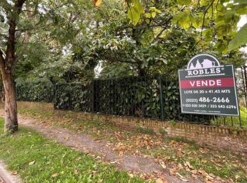 Terreno · 828m² · Importante Lote en El Exclusivo Barrio Los Troncos.