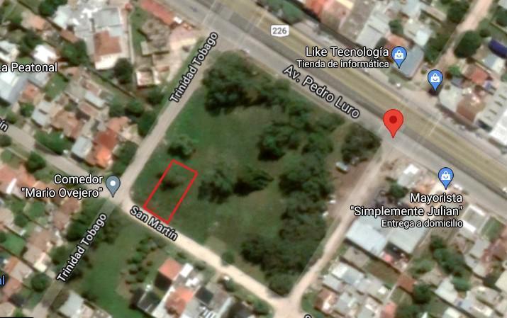 Lote sobre vereda impar. Sus medidas son: - 12 x 25, 30