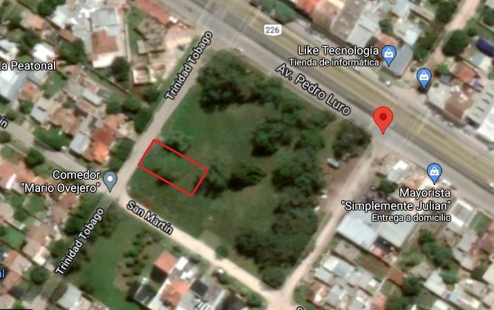 Lote sobre vereda par. Sus medidas son: - 12 x 25
