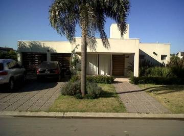 Casa · 150m² · 3 Ambientes · Casa en Barrio Cerrado en Alquiler Temporario - Funes