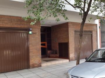 Departamento · 38m² · 2 Ambientes · 1 Cochera · Departamento Dos Ambientes Refaccionado - con Cochera