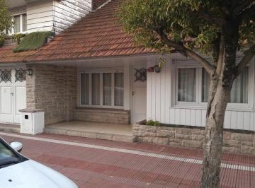 Casa · 180m² · 4 Ambientes · 1 Cochera · Impecable Casa Mas Depto Proximo Guemes