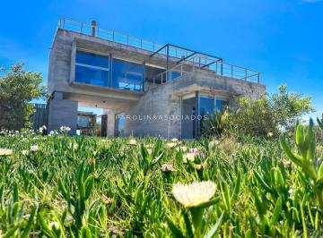 Foto1 · Casa en Venta de 3 Dorm. en Frente Al Mar de La Juanita, Punta del Este.